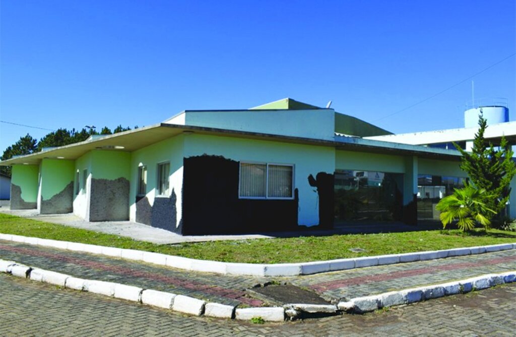 Reforma no Centro de Eventos de Cerro Negro