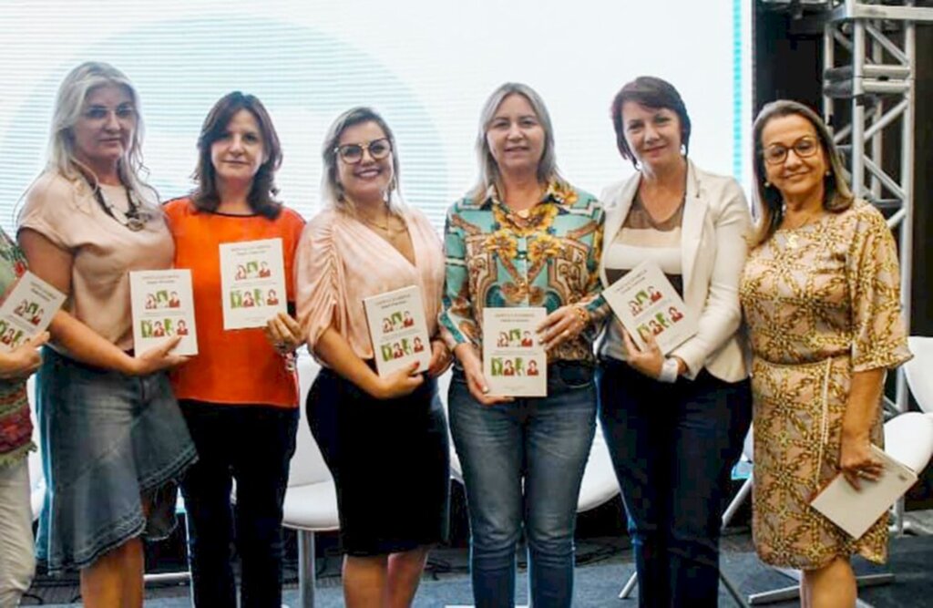 Prefeita Milena assume presidência do CinCatarina