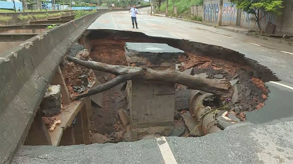 Mais um temporal provoca morte, enchentes e devastação em BH e na Região Metropolitana