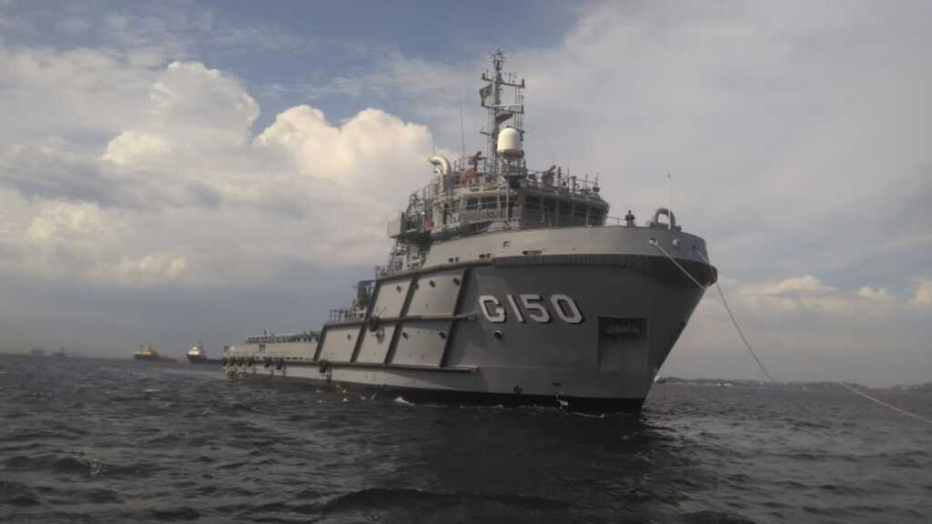 Nova embarcação da Marinha chega a Rio Grande