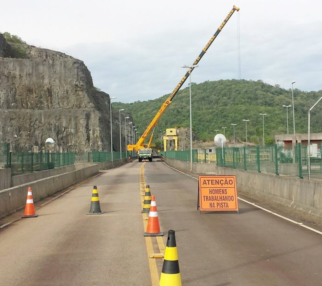 Trânsito em cima da  barragem estará fechado