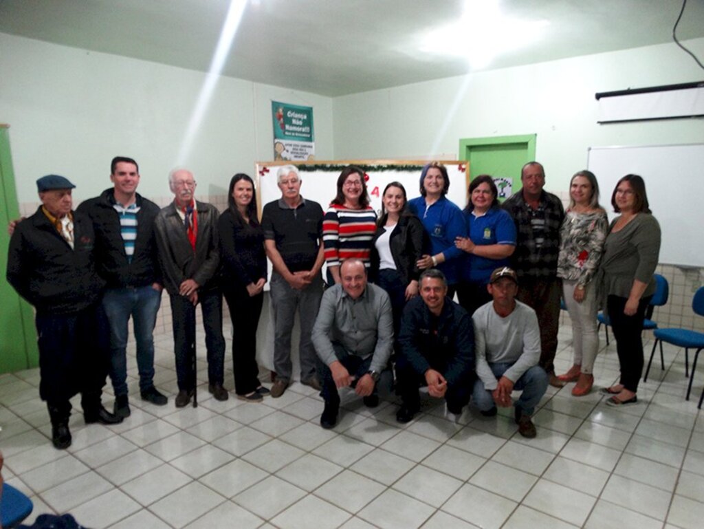 Mais oito moradias foram entregues através  do Programa Municipal de Habitação