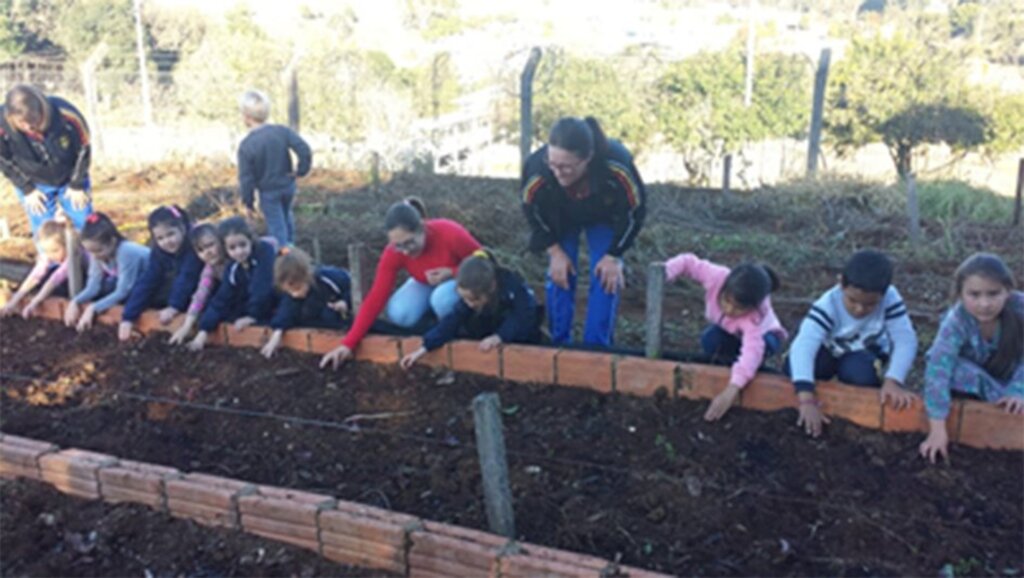 Atividades de Educação  Ambiental são desenvolvidas em escolas de Celso Ramos