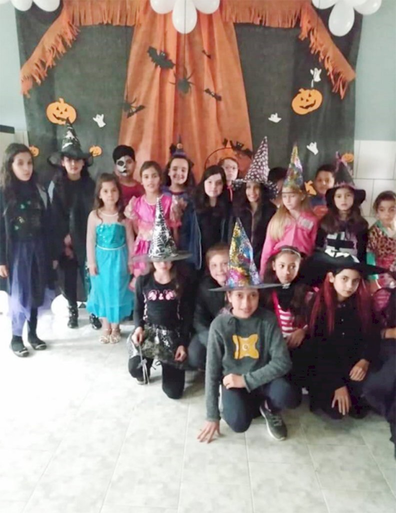 Escola Municipal Drº Nicanor Kramer da Luz comemora o Halloween