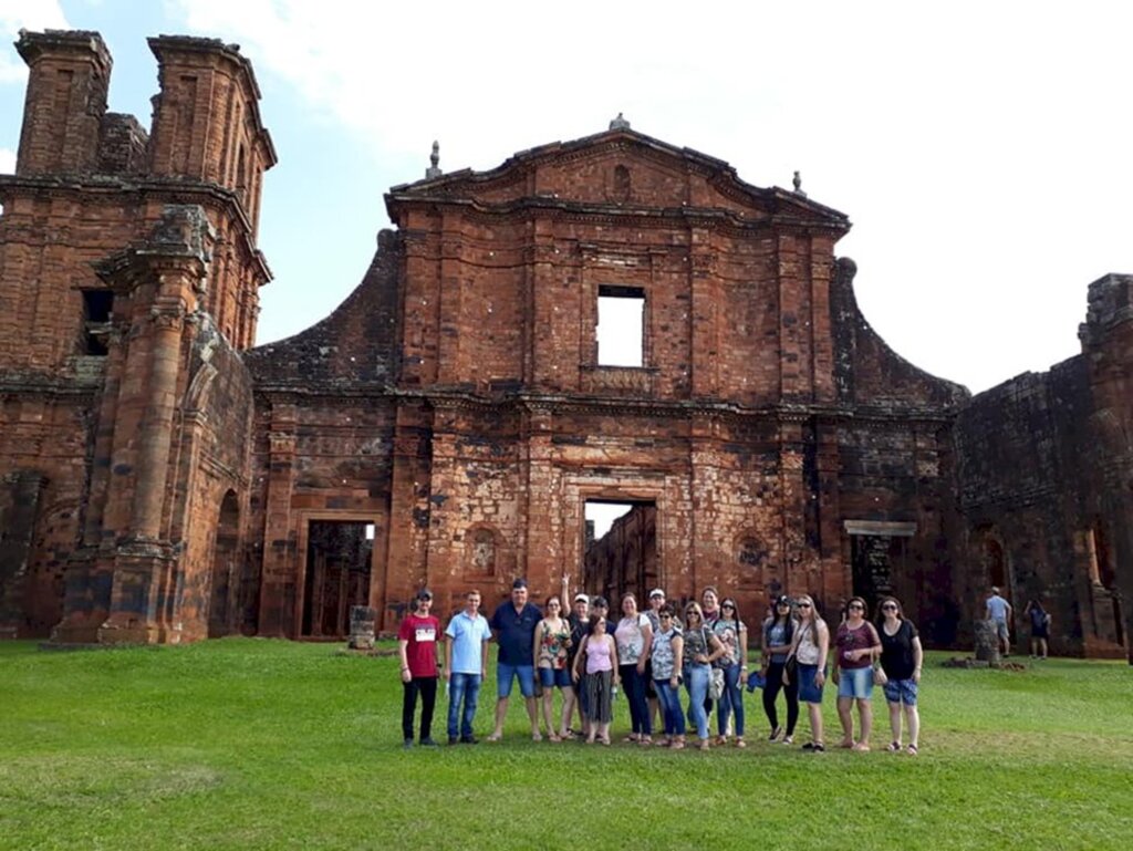 Professores de Pinhal da Serra realizam viagem cultural na Região das Missões no Rio Grande do Sul