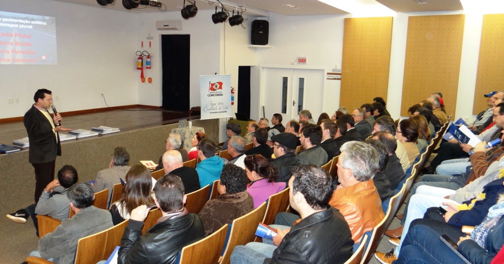 Administração Municipal apresenta quatro projetos de pavimentação rural