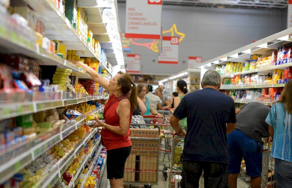75% dos brasileiros dão preferência a produtos de empresas responsáveis