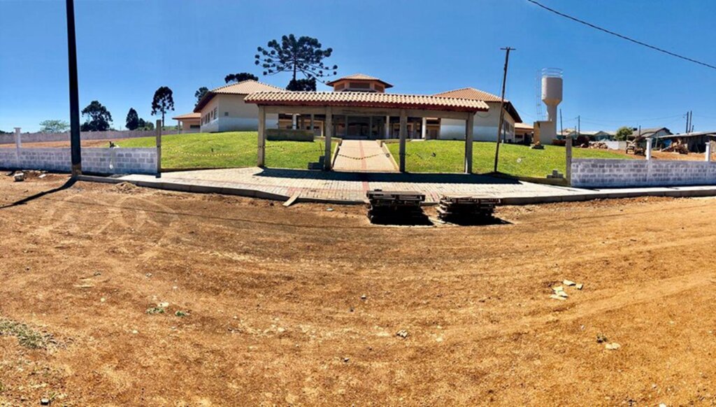 Novo Espaço Educativo está em fase final  de construção em Cerro Negro