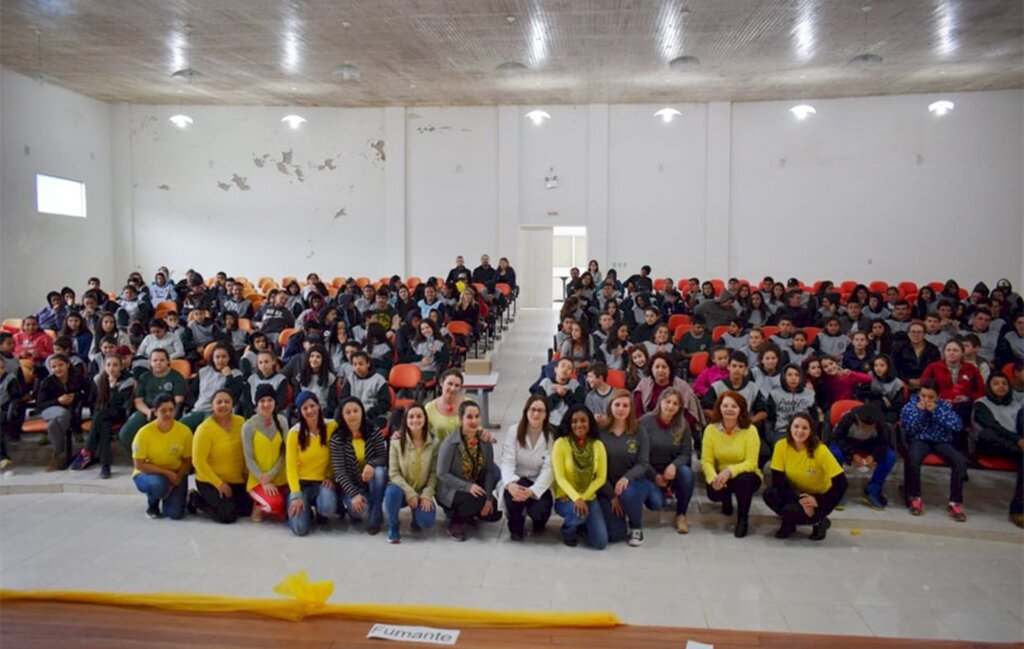 Cerro Negro realiza palestra e  teatro alusivo à Campanha  Setembro Amarelo