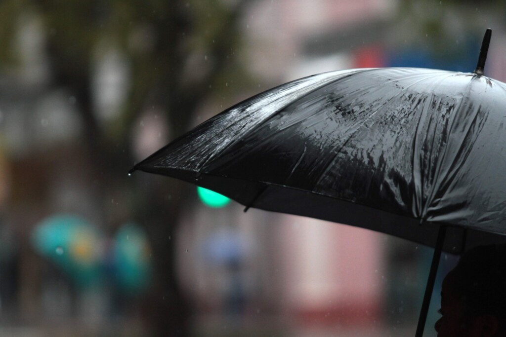 Após chuva no feriado, sol deve reaparecer no final de semana
