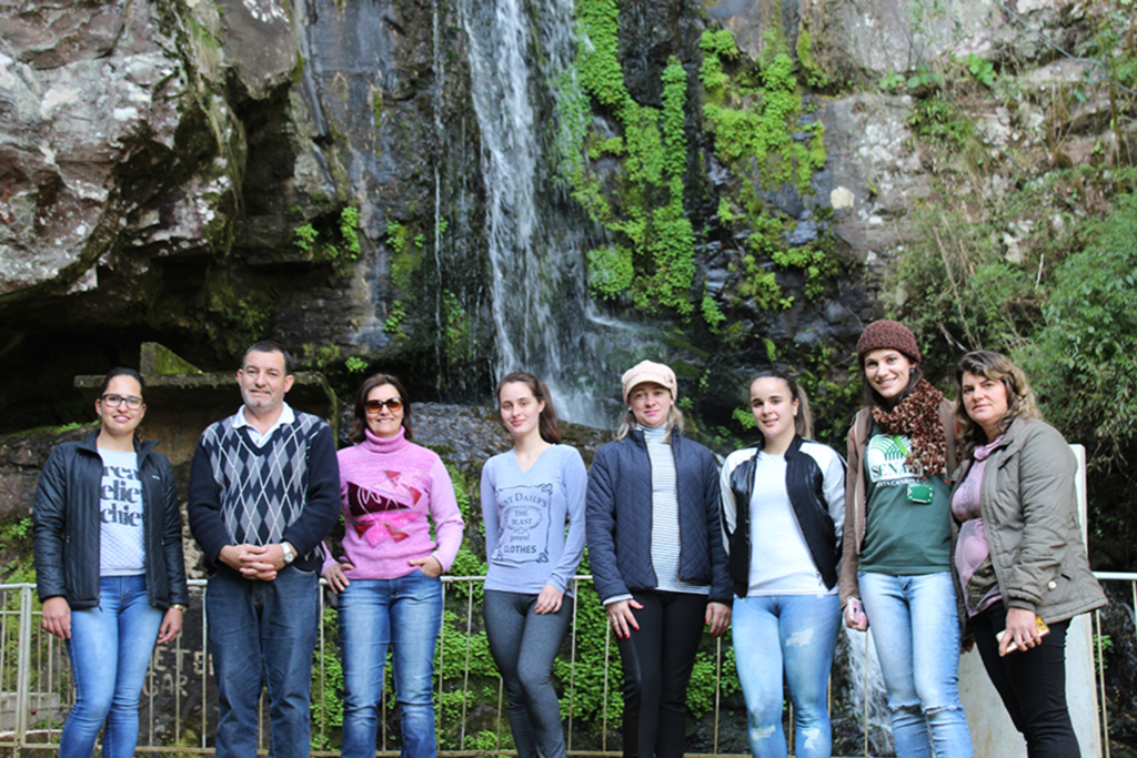 Curso de Turismo Rural  proporcionou visita em duas  trilhas ecológicas em Anita