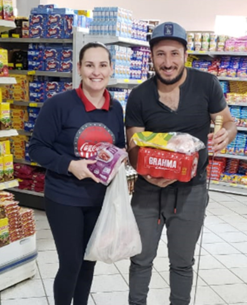 Supermercado Freski  presenteou clientes no Dia dos Pais