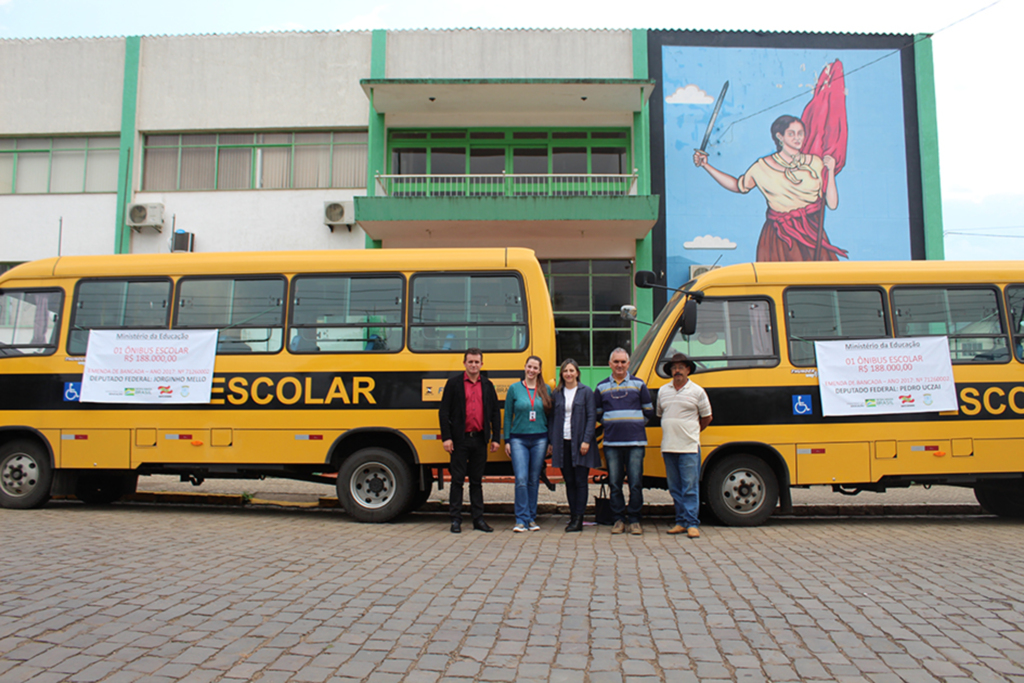Município de Anita Garibaldi foi contemplado  com dois ônibus escolares