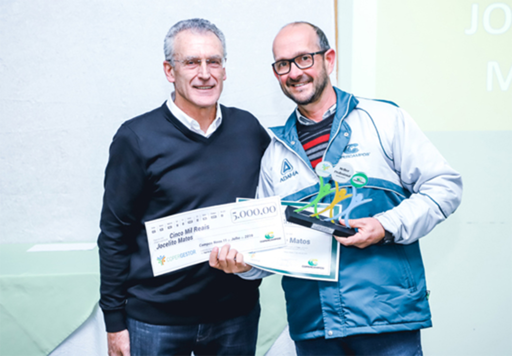 Copercampos premia técnicos com melhor desempenho pessoal e coletivo