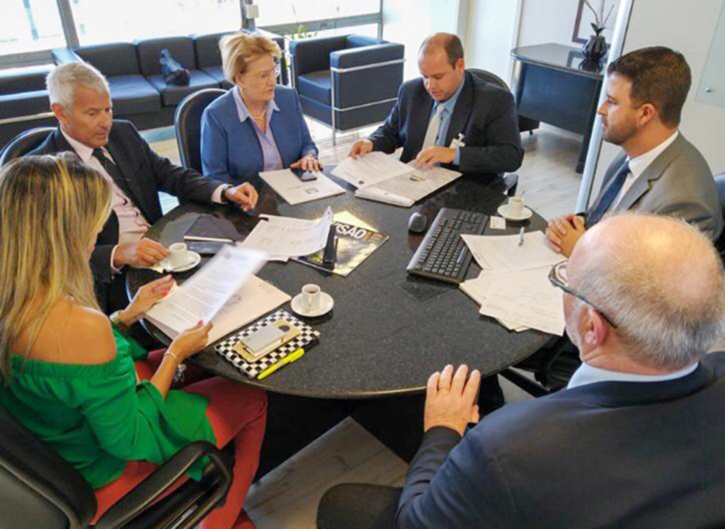 Prefeito de Pinhal da Serra esteve em Brasília em busca de recursos