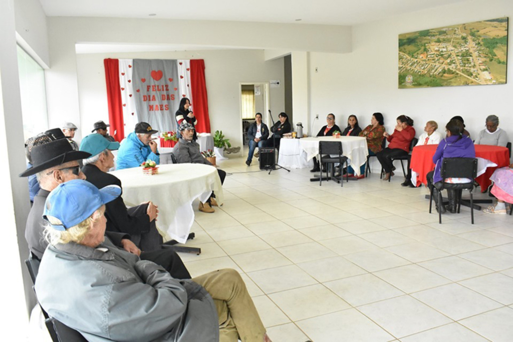 Homenagem de Dia das Mães no  SCFV-Idoso do CRAS de Cerro Negro
