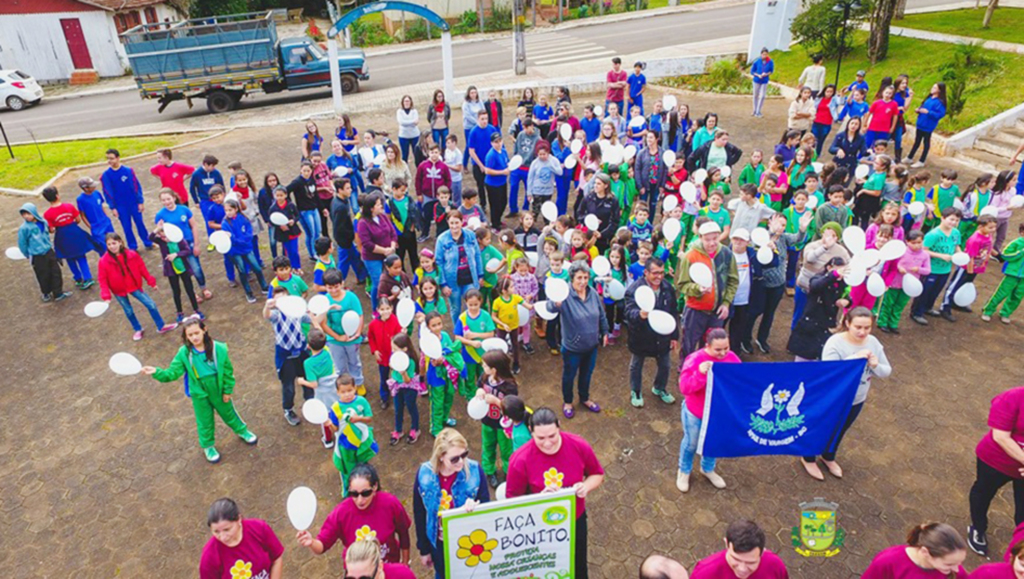 Caminhada e pedágio marcam a Campanha 'Faça Bonito' em Vargem