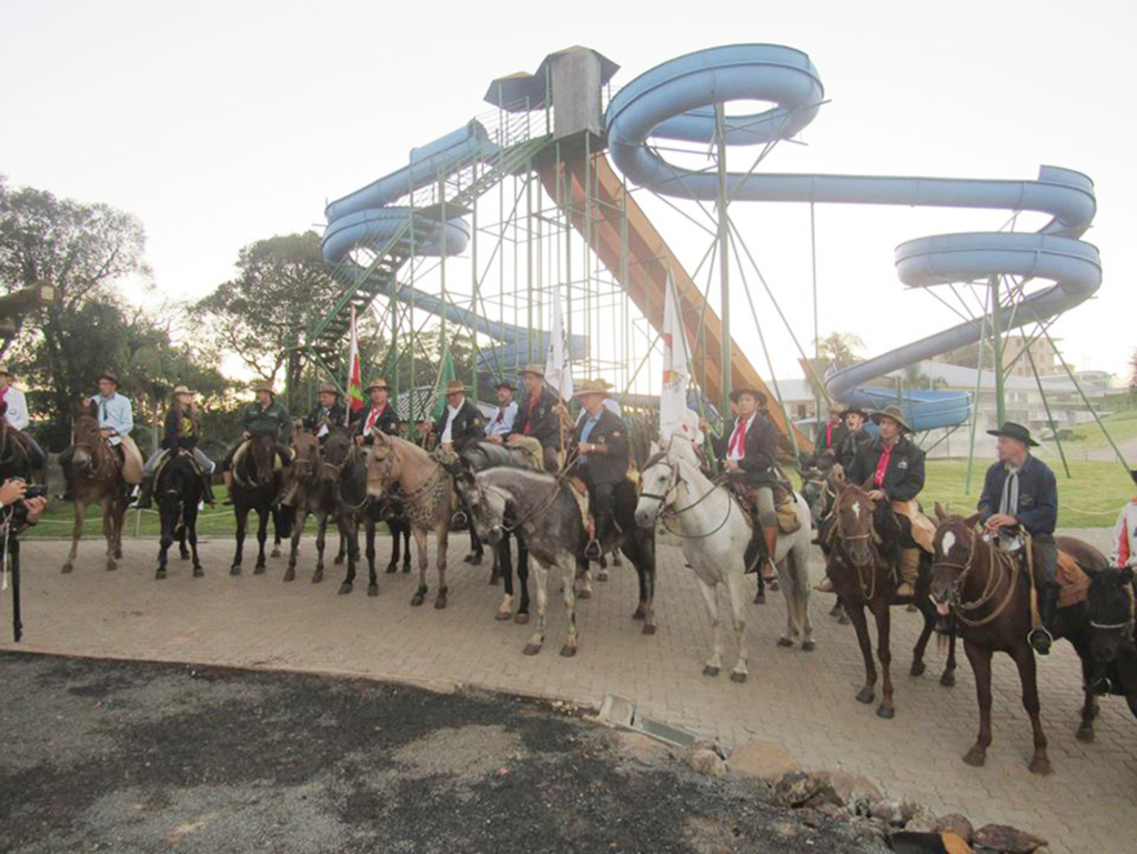 Realizada a 2ª Cavalgada Caminhos de José Mendes