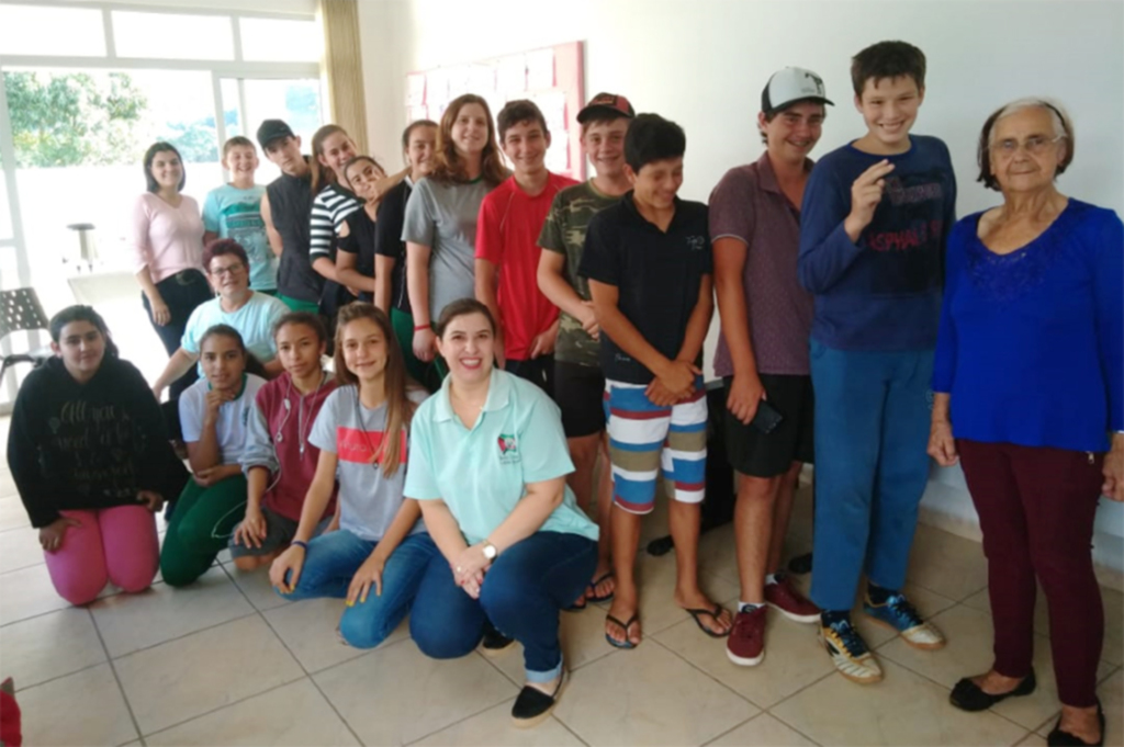 SCFV Jovem em  Movimento realiza roda de conversa entre gerações em Abdon
