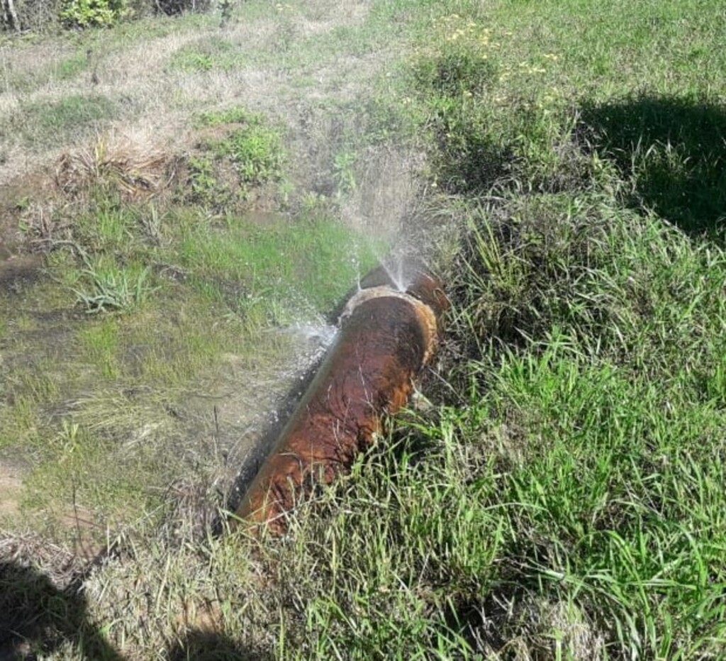 Rompimento de adutora deixa Fragata sem água