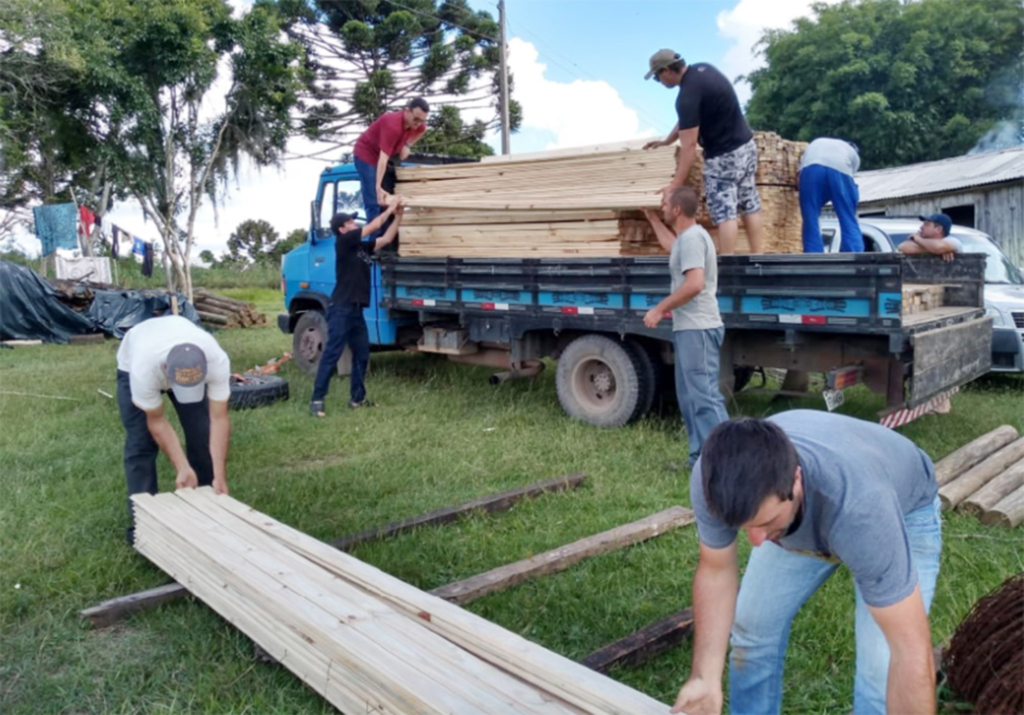 Famílias de Cerro Negro são beneficiadas com novas moradias