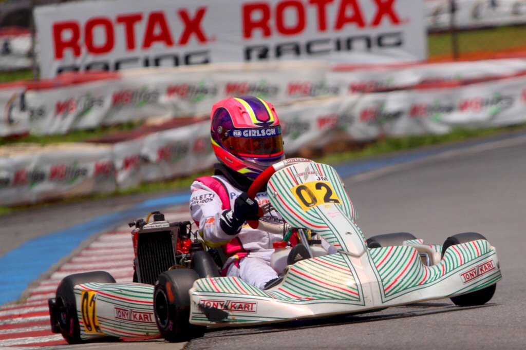 Jornalista responsável Mariana Viegas - Antonella Bassani chega embalada para a decisão da Copa São Paulo de Kart Cris Reis / Planet Kart Imagens