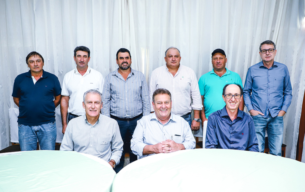 Associados reconduzem Chiocca e Hartmann à direção da Copercampos