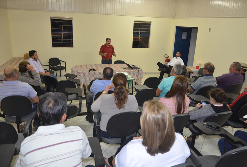 Cresol Sicoper reúne lideranças  e discute possibilidade em  abrir agência em Anita