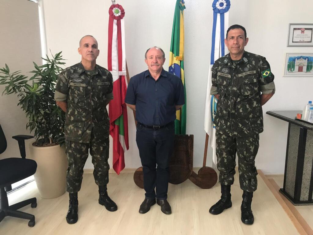 Tiro de Guerra de Joaçaba recebe visita de orientação