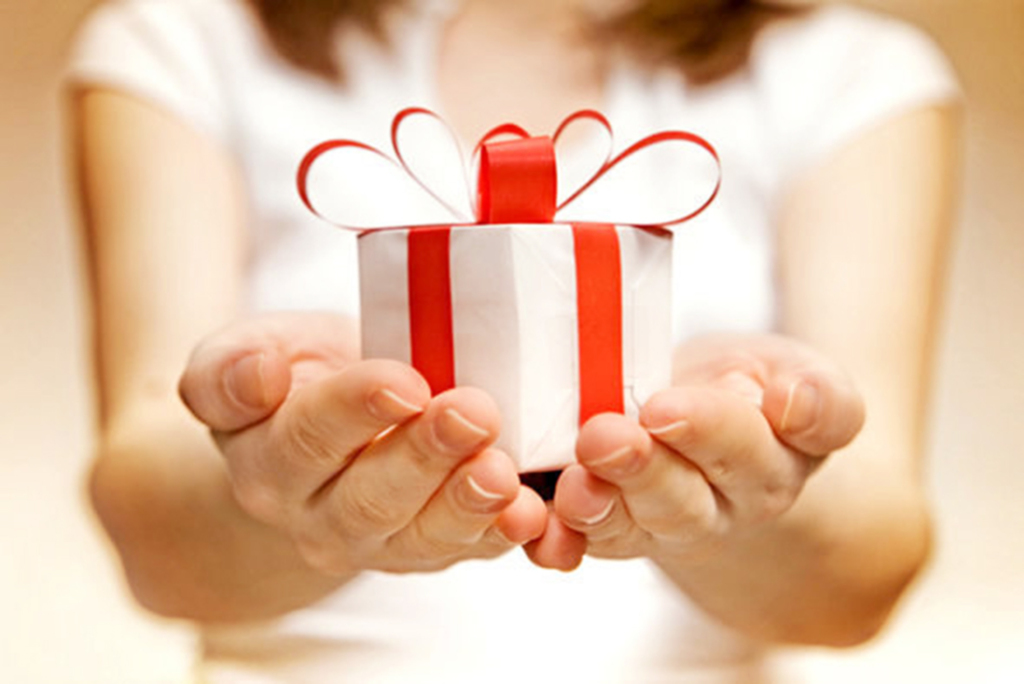 Amigo secreto: a brincadeira típica das festas de fim de ano