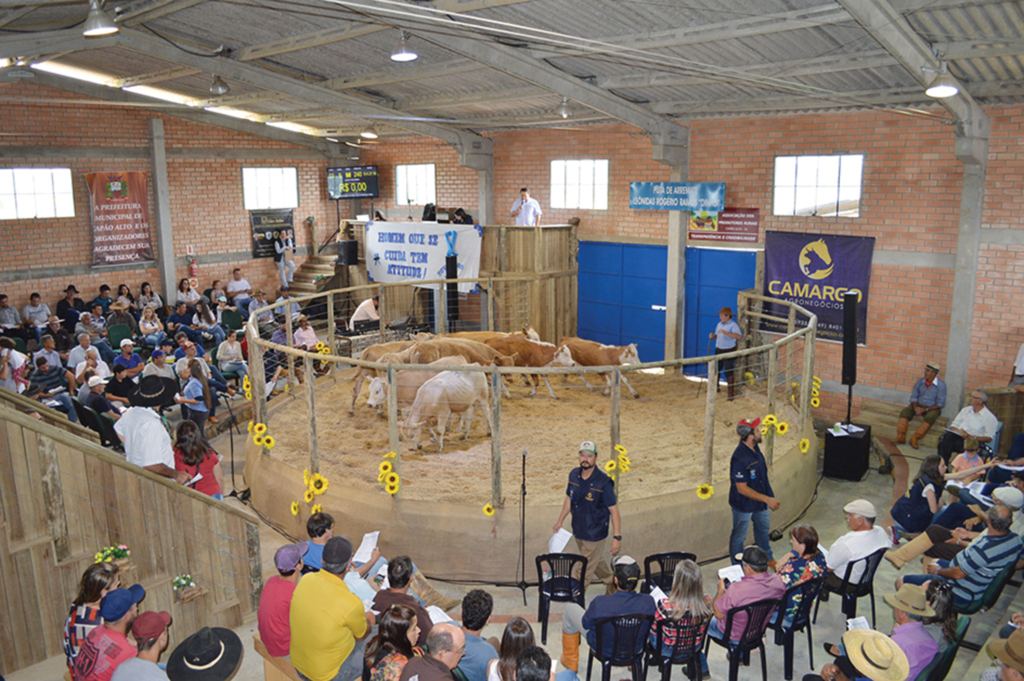 Feira de Gado Geral movimentou Capão Alto no fim de semana