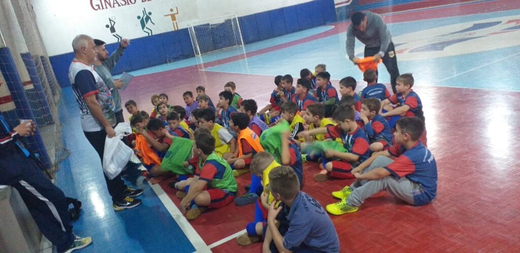 FESTIVAL DE ESCOLINHAS DE FUTSAL