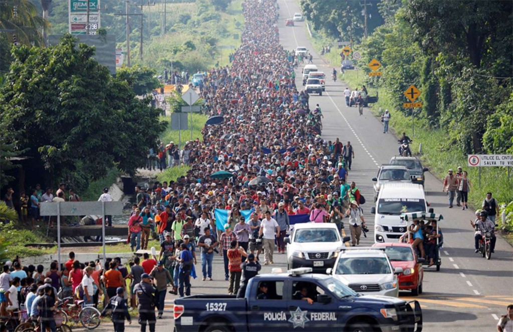 Crise na fronteira americana: 7 mil imigrantes vs. 5 mil militares