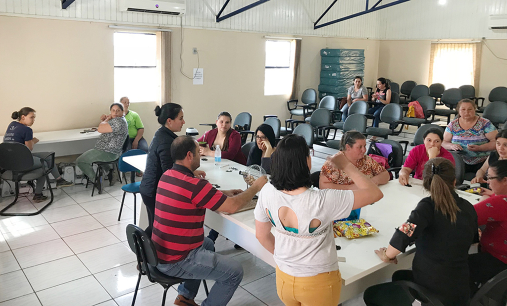 CRAS de Pinhal promoveu atividades diferenciadas para público do Bolsa Família