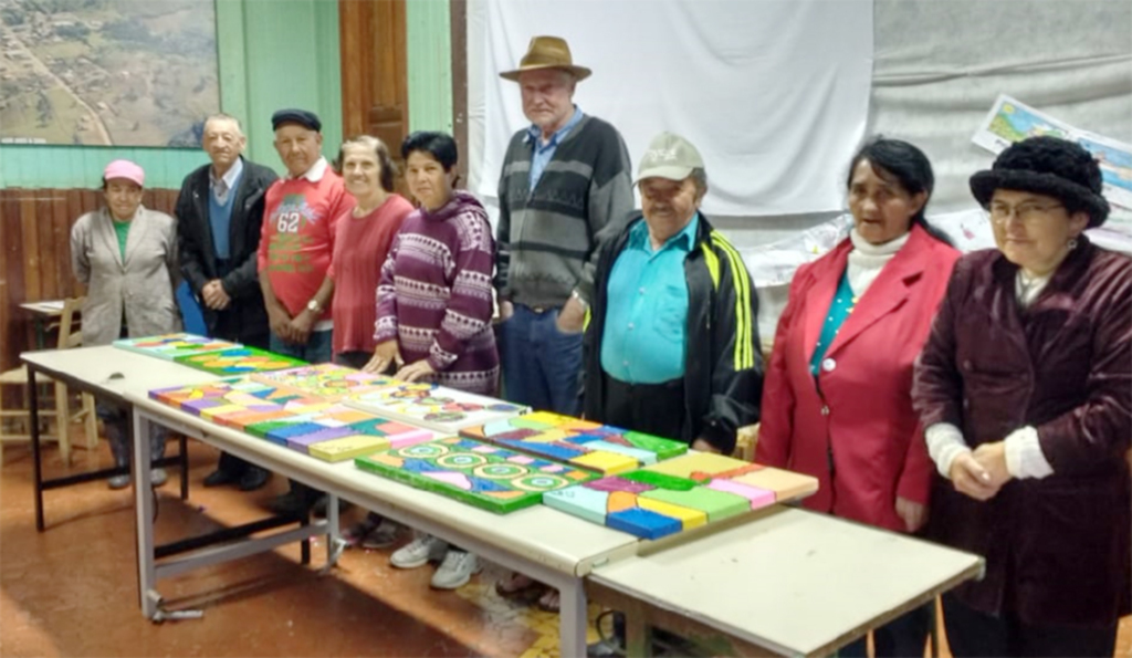 SCFV Boas Lembranças de Abdon Batista participou de oficina em tela