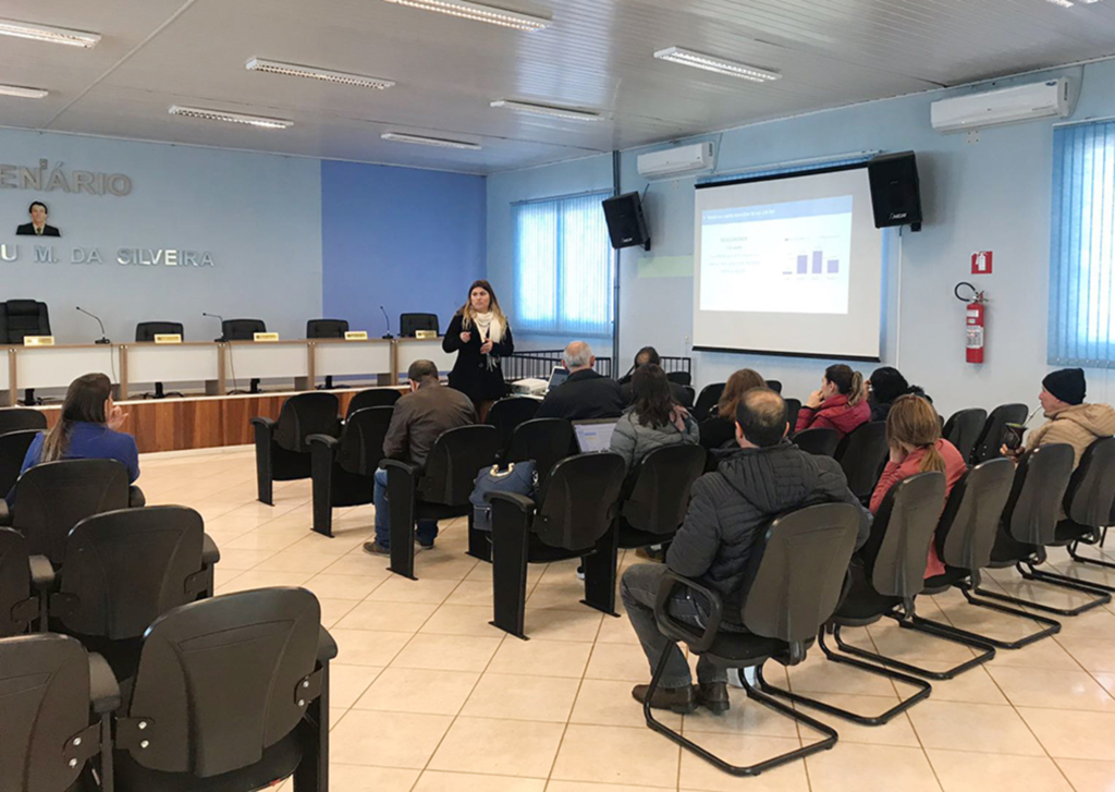 Painel Instituto de Pesquisas apresentou Diagnóstico da Criança e do Adolescente em Pinhal da Serra