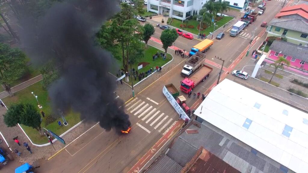 Moradores de Abdon Batista aderem à greve dos caminhoneiros