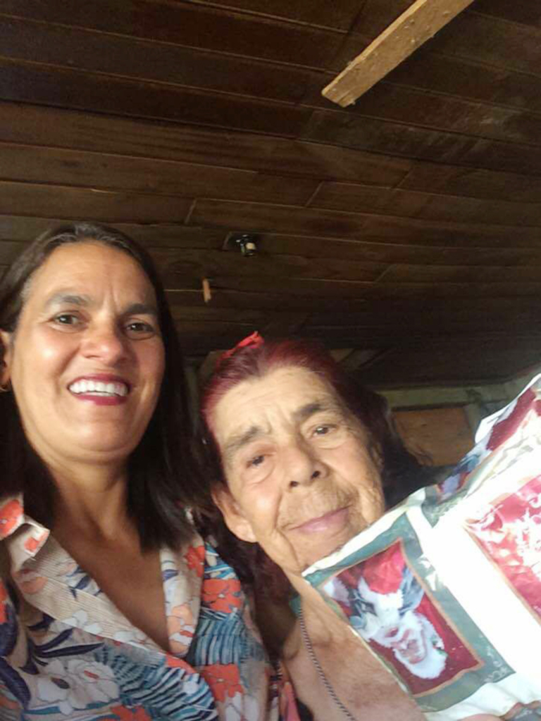 Um natal mais feliz para idosos anitenses