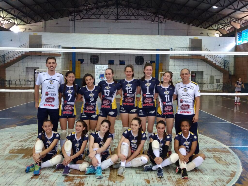  - Equipe Pré-Mirim da AJOV sagra-se campeã invicta do 1ª Campeonato Santa Helena de voleibol feminino.