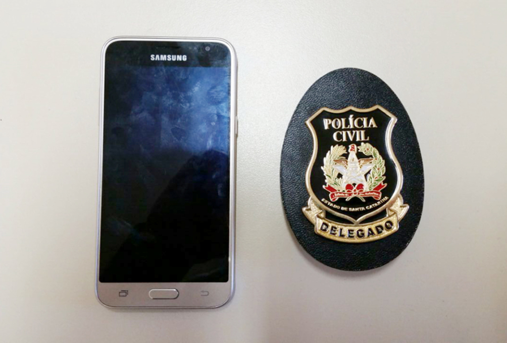 Polícia Civil recupera celular furtado em sala de aula