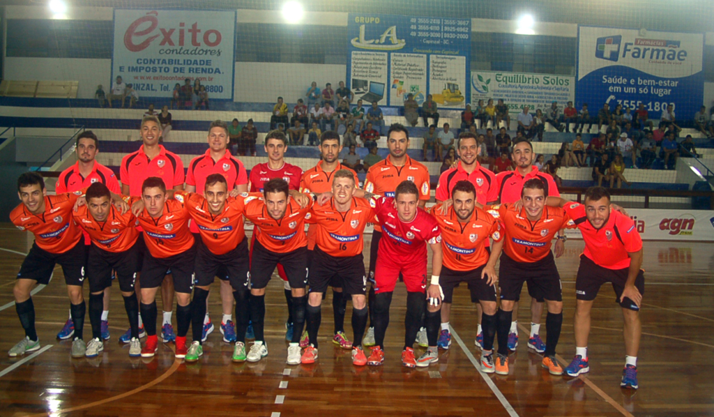  - Carlos Barbosa, atual campeão da Liga Nacional e da Copa Gramado.