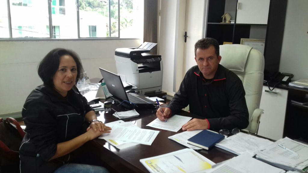Prefeitura de Anita renova convênio com a Casa Lar