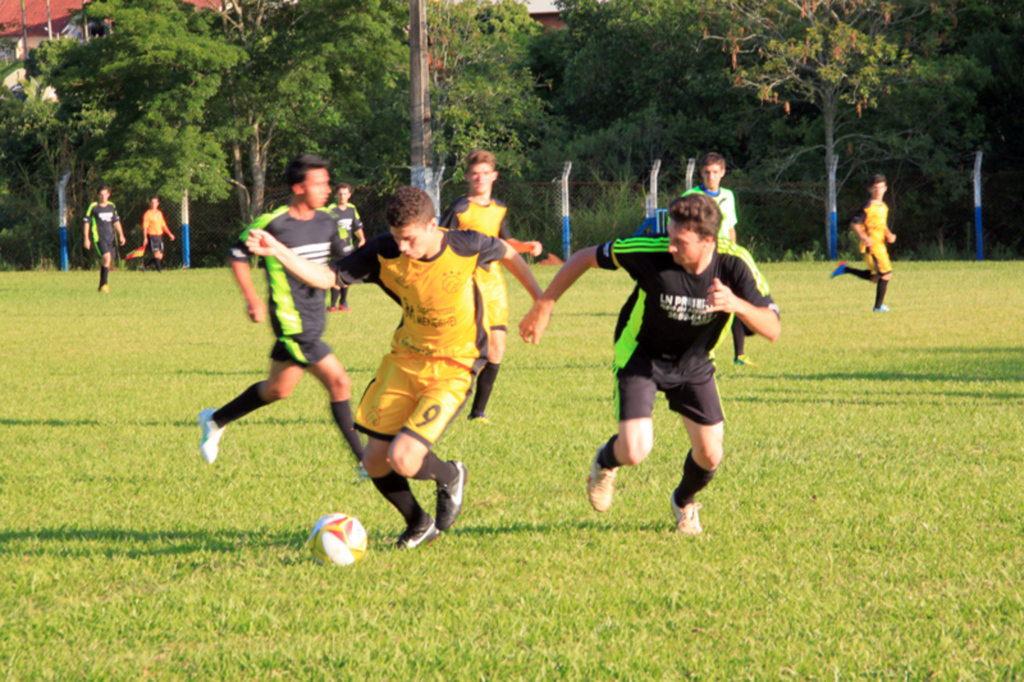 Taça Sicoob Crediauc chega na reta final em Piratuba