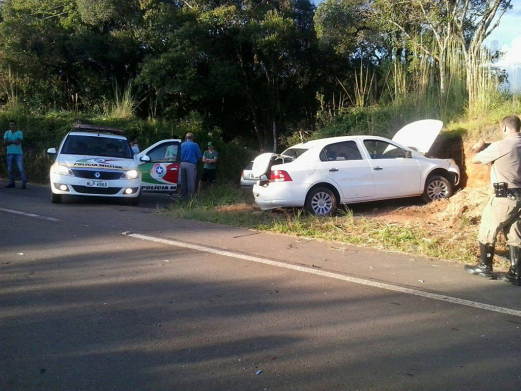 Veículos colidem na SC-390, em Anita Garibaldi
