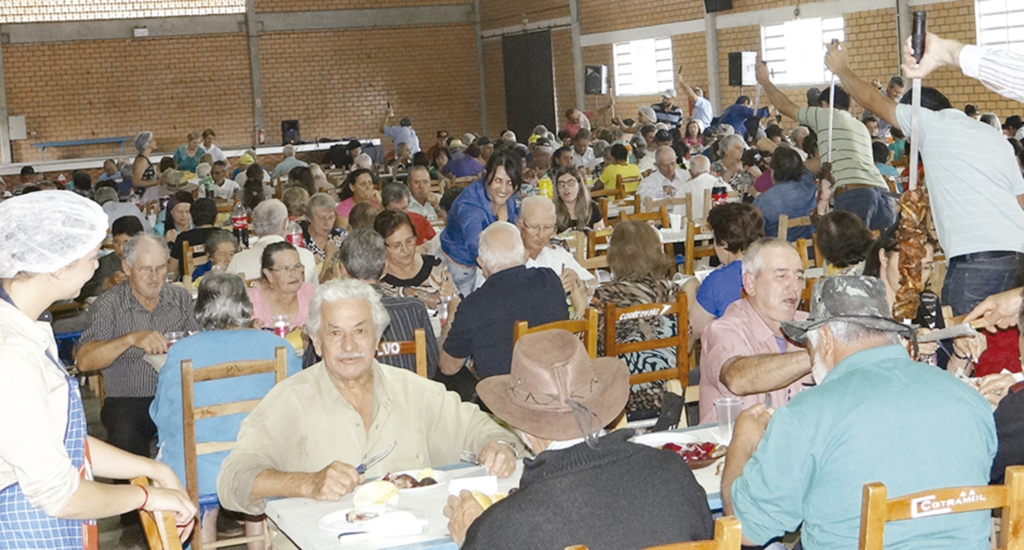 Grupo de Idosos encerra atividades do ano em Celso Ramos