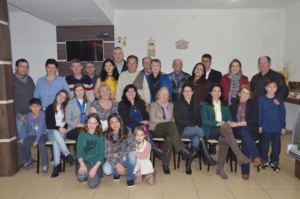  - Rotary Club de Anita durante encontro com a presença da governadora