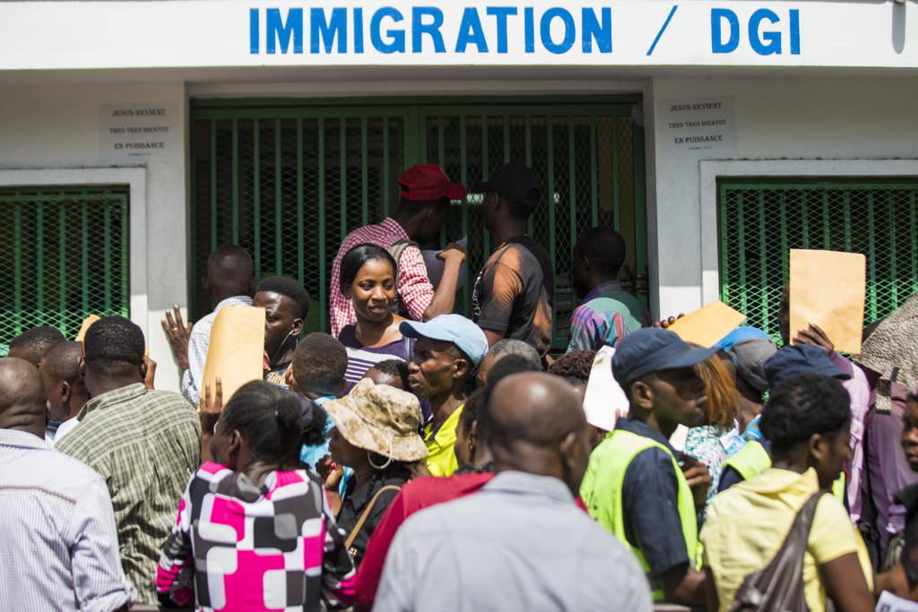 Novo fluxo de haitianos chega ao Brasil pela fronteira com a Bolívia