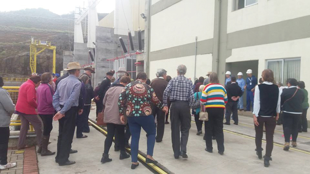 Idosos realizam visita na Usina Hidrelétrica Garibaldi