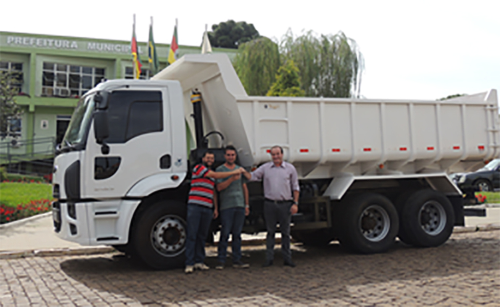 Programa de renovação da frota segue em Esmeralda