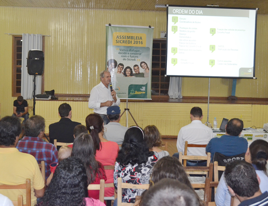 Sicredi Altos da Serra RS/SC realizou assembleia em Esmeralda